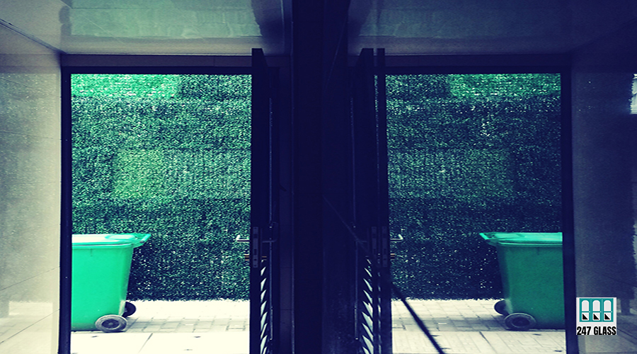 close-up-closed-door close-up-closed-door