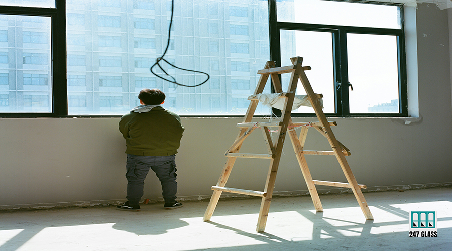 derek-lee-5ygwnHx5RVY-unsplash Storefront Glass Door Installation