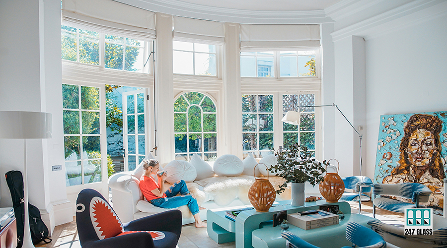 toa-heftiba-4t8_1MKvPd8-unsplash.webp Expert Glass Repair for Your Home