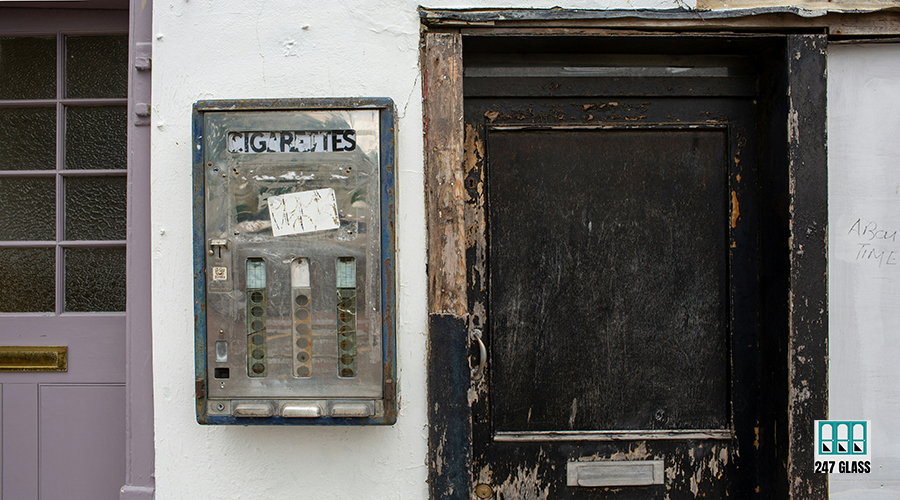 wilhelm-gunkel-x_VJFhka8uE-unsplash.webp Porch Door Glass Repair