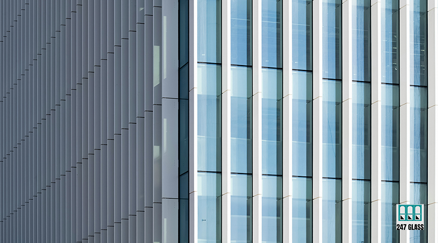 laura-adai-7irj5rVew44-unsplash storefront window replacement