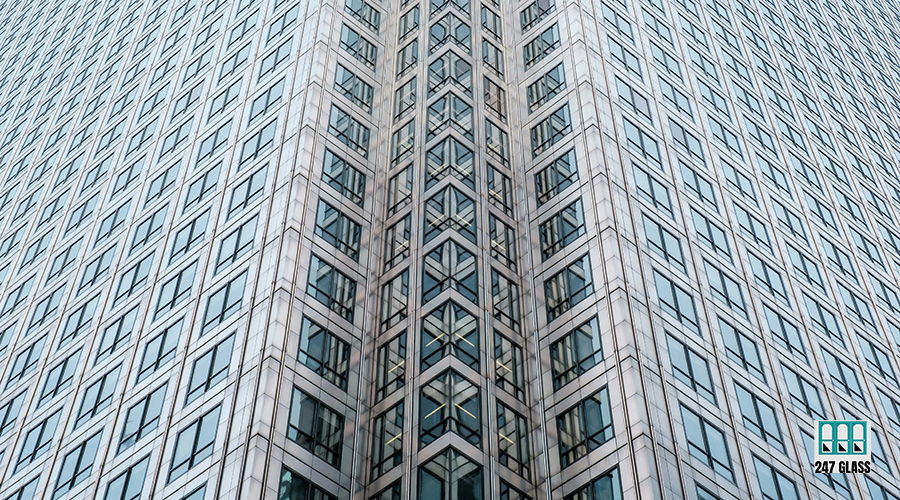 patrick-robert-doyle-H8yLTXLHw90-unsplash commercial door glass installation