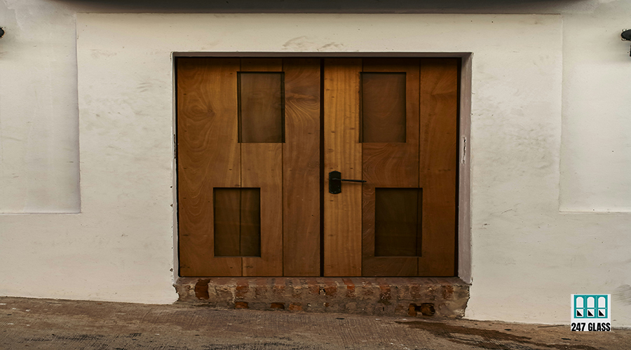 taylen-lundequam-CsaCEoDYBQQ-unsplash door replacement