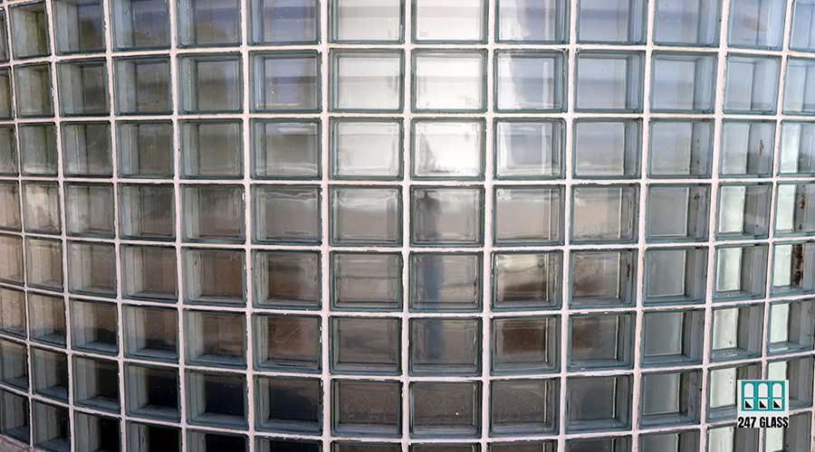 vecteezy_dubai-uae-08-12-2022-architectural-illustration-fragments_19574326 glass installer