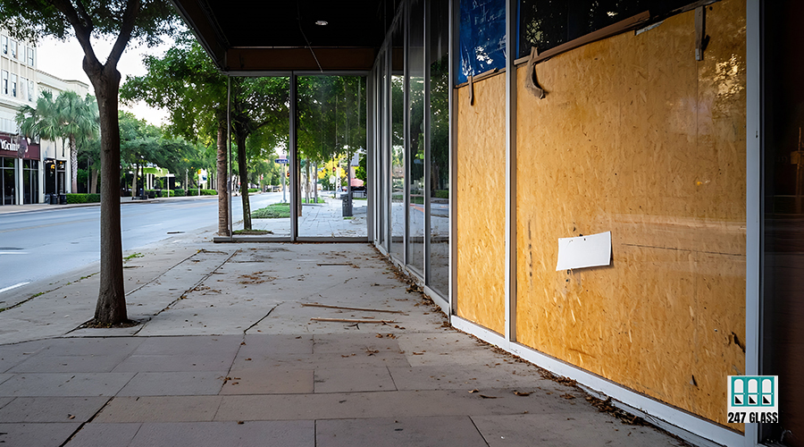 vecteezy_urban-city-street-with-boarded-up-windows-and-sidewalk_55217555 vecteezy_urban-city-street-with-boarded-up-windows-and-sidewalk_55217555