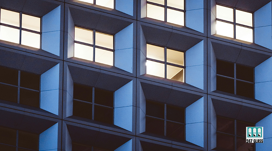 gonz-ddl-h5T6hqcKr8M-unsplash window repair