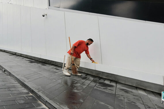 commercial glass installation