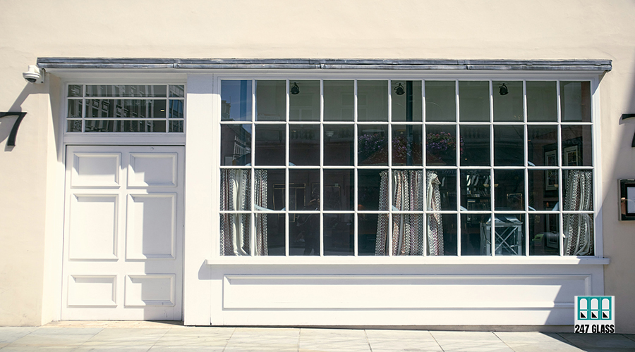 roman-akash-IRkP9FVrBZ0-unsplash storefront glass door repair
