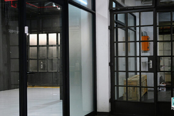 commercial glass door replacement